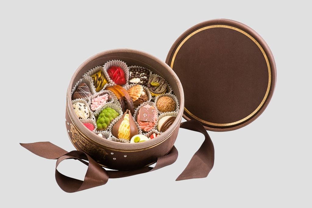 Набор конфет «Изобилие» от СоюзЦветТорг