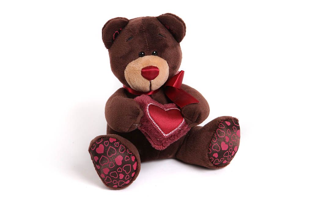 

Мишка Шоко с сердцем, 15 см