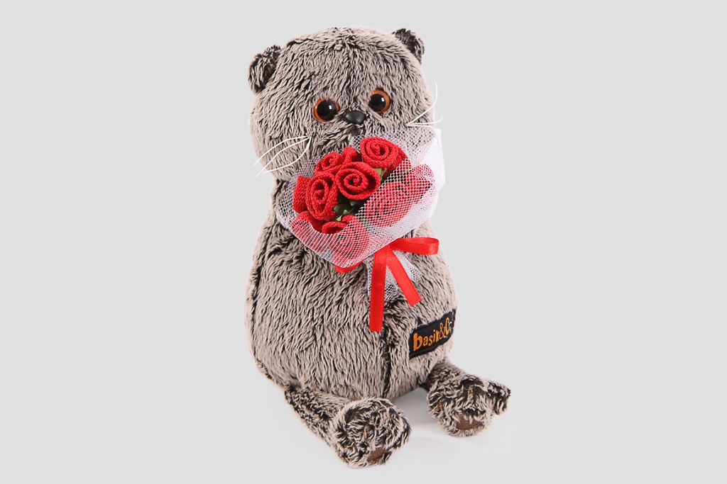 

Кот Басик с букетом роз (малый)