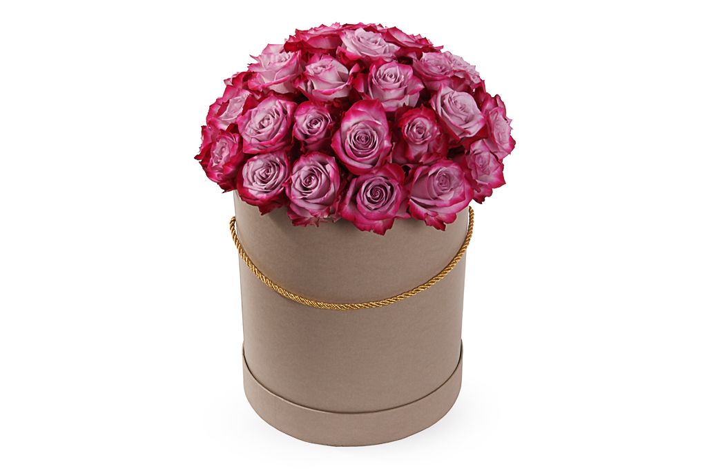 Букет 35 роз Дип Перпл в шляпной коробке от СоюзЦветТорг
