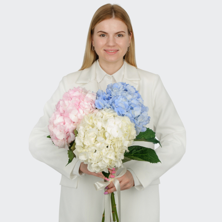 Букет 3 гортензии Цветочные облака Букет 3 гортензии Цветочные облака