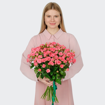 Букет 19 кустовых роз Лидия (50 см) Букет 19 кустовых роз Лидия (50 см)