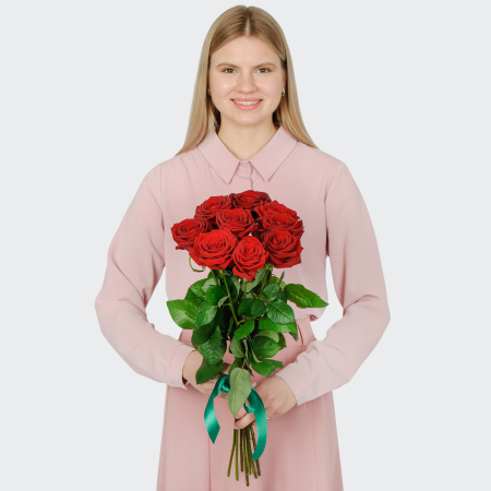 Букет 9 красных роз Ред Наоми (60 см) Букет 9 красных роз Ред Наоми (60 см)