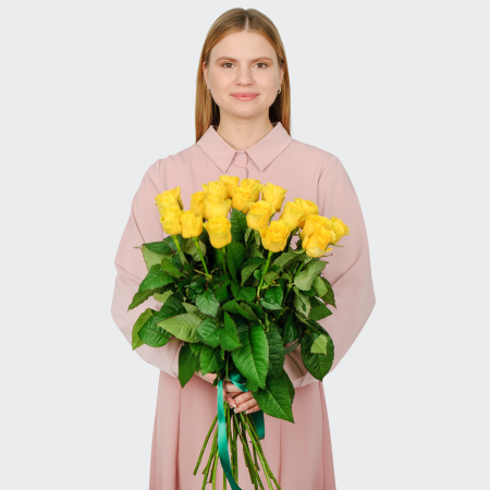 Букет 19 роз Илиос Букет 19 роз Илиос