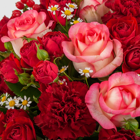 Букет в коробке Романтическое признание Букет в коробке Романтическое признание