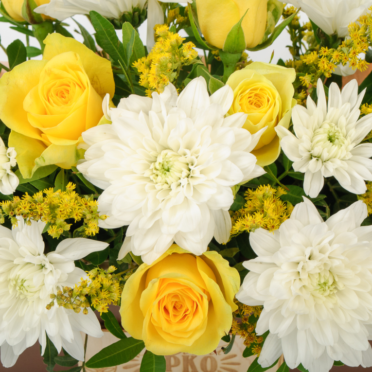 Букет в ящике Лучшая пора Букет в ящике Лучшая пора