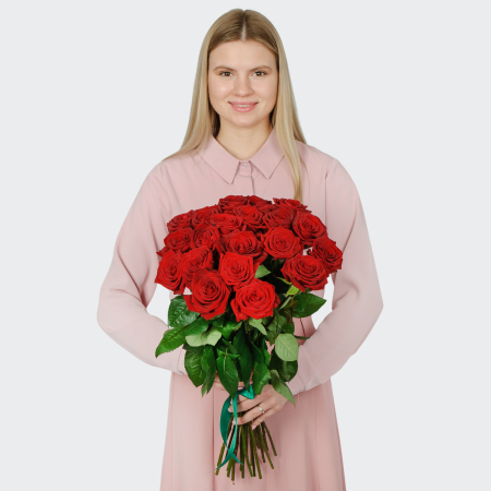 Букет 21 красной розы Ред Наоми (60 см) Букет 21 красной розы Ред Наоми (60 см)